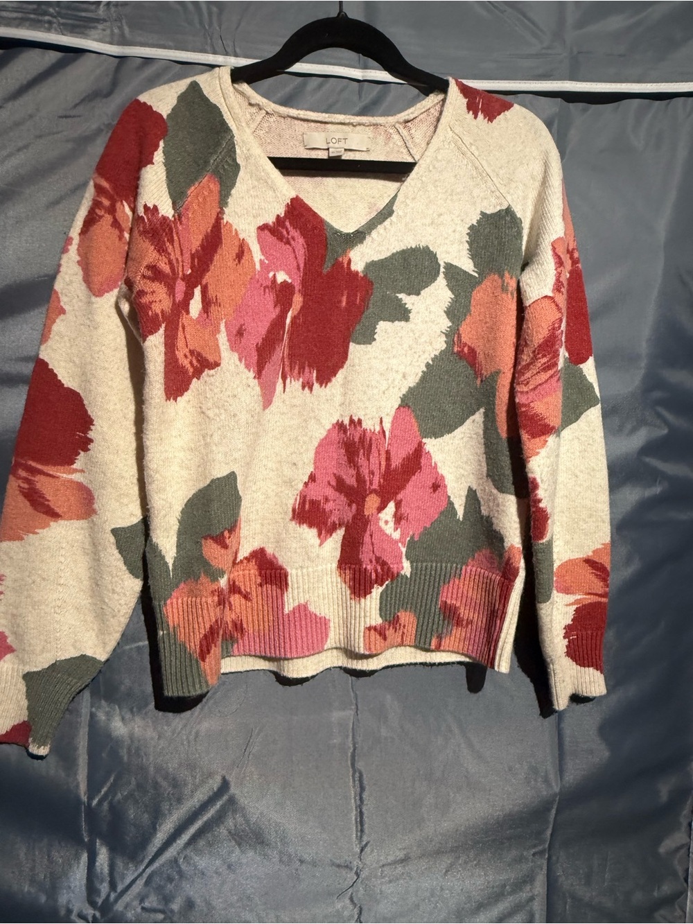 LOFT Cream V-Neck Sweater with Pink and Rust Floral Print